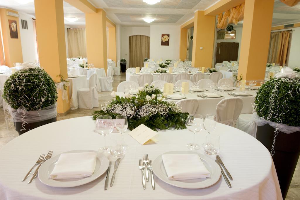 Hotel Ristorante Il Pino Κιούζι Εξωτερικό φωτογραφία